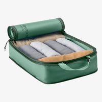 Pack-It® Isolate Compression Cube M - WILLOW GREEN View 4