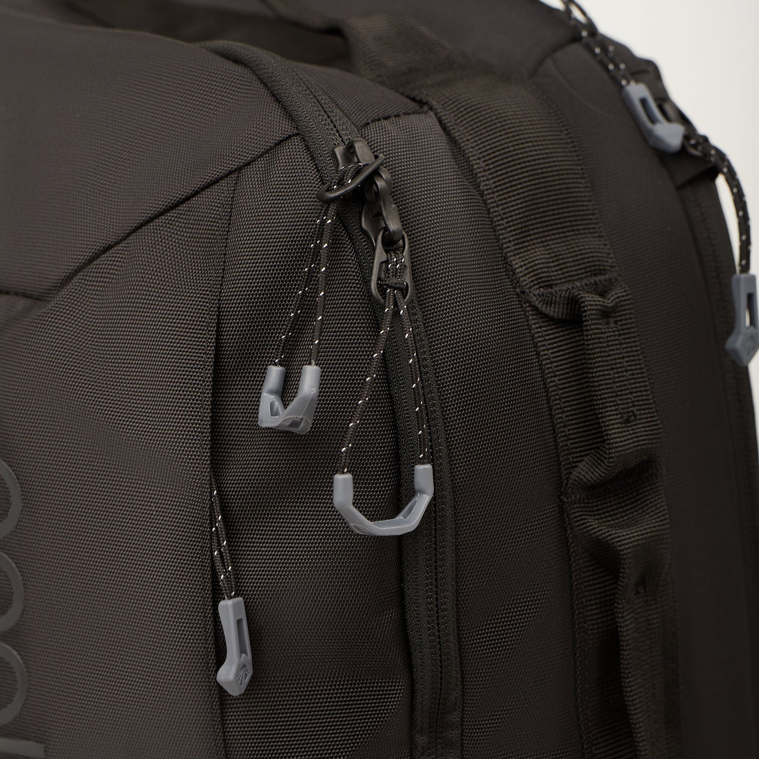 Tour Lite Travel Pack 28L - BLACK